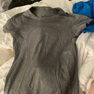 lululemon swiftly tech size 4